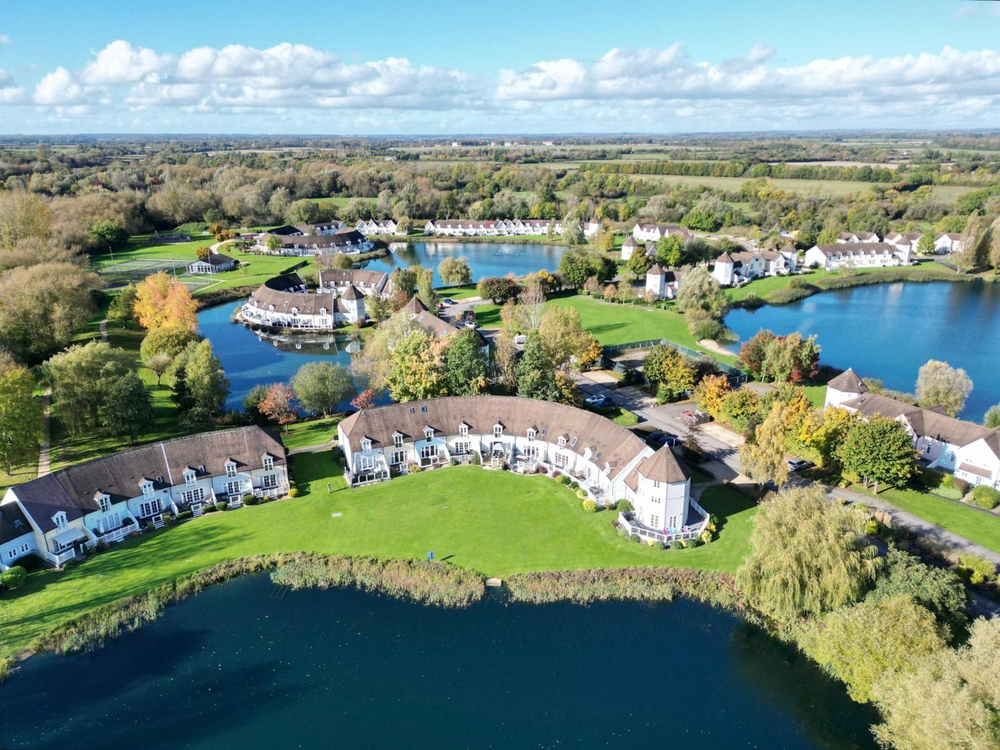 Luxury Kingfisher Lodge, Isis Lake, Within The Cotswold Waterpark Cirencester Kültér fotó