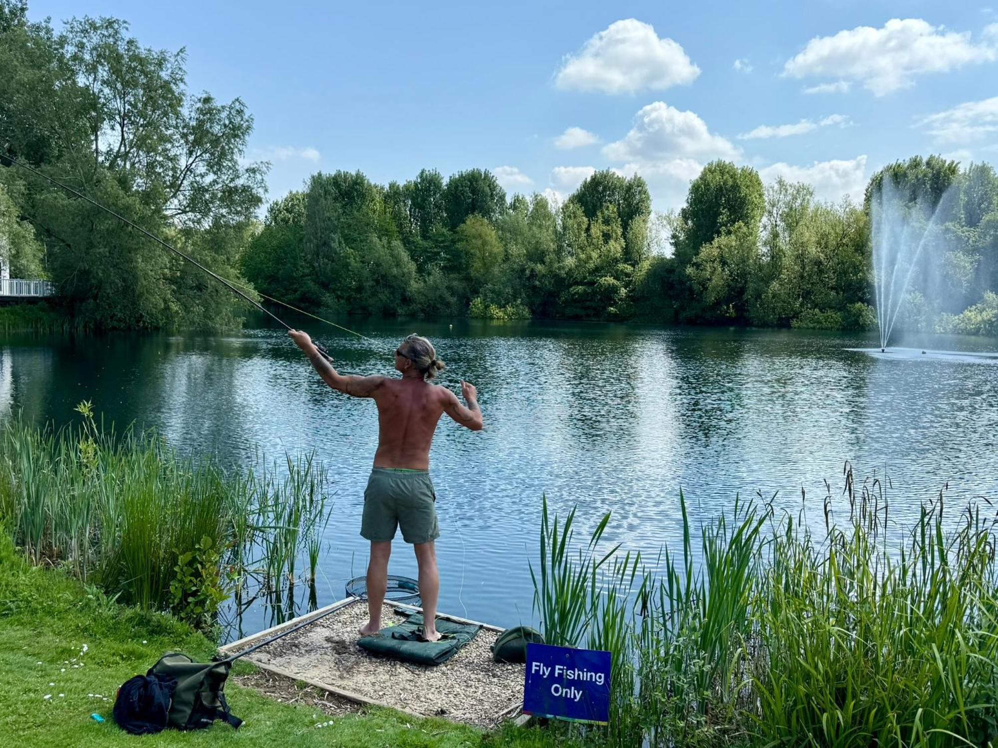 Luxury Kingfisher Lodge, Isis Lake, Within The Cotswold Waterpark Cirencester Kültér fotó